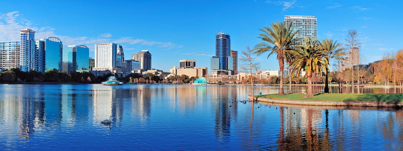 A landscape of Orlando, Florida from lake eola